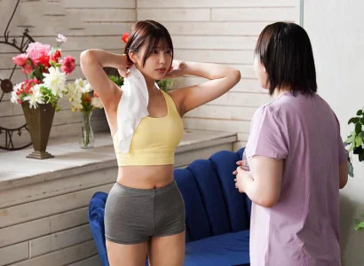 Em gái mảnh mai tập yoga và kết thúc bằng một cuộc mây mưa